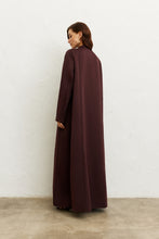 Load image into Gallery viewer, Zip 'n' Chic Crepe Abaya (Bordeaux)
