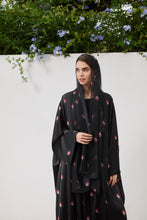 Load image into Gallery viewer, Look 10: Venus Bloom
